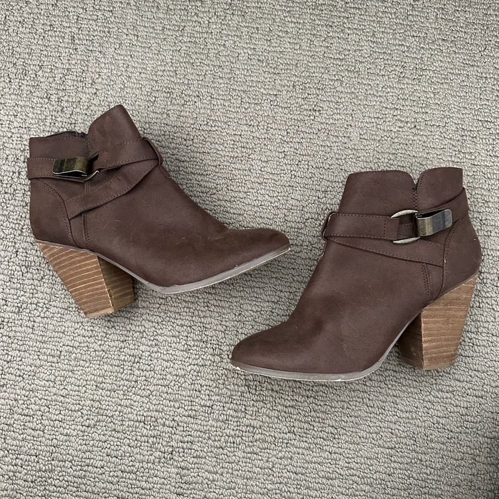 Francesca's Collections Brown Ankle Booties with Chunky Heel
